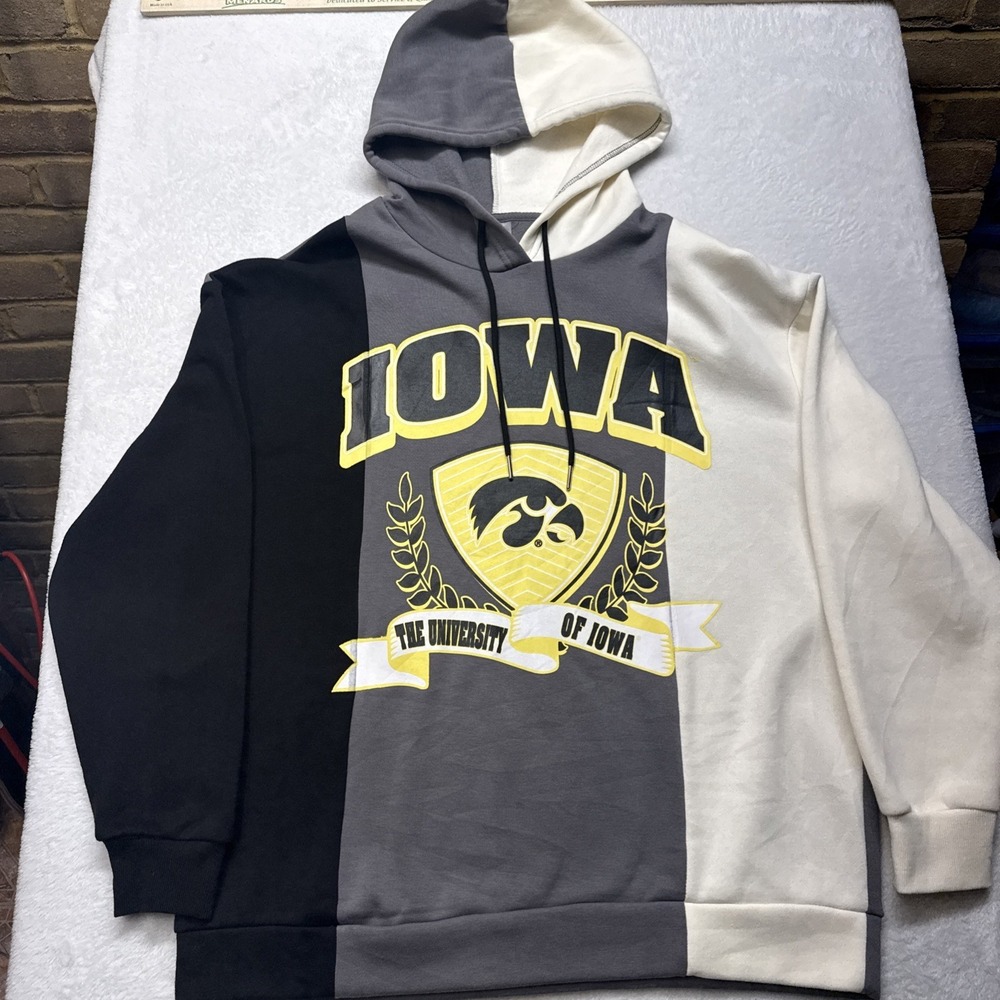 University Of Iowa Hoodie Men's Large College NCAA Pullover Hoodie Hawkeyes